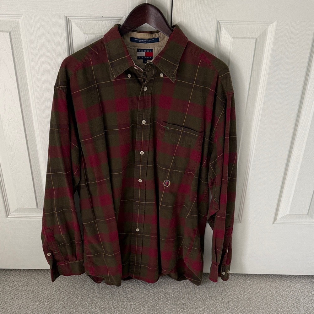Tommy Hilfiger Men's vintage Plaid Shirt